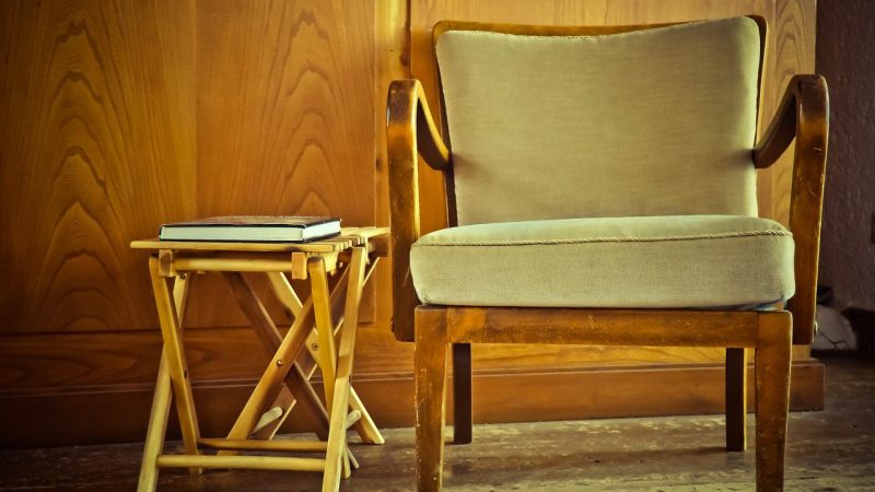 How to Clean your Upholstery at Home? DIY Guide