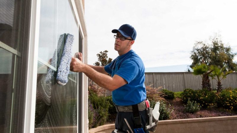 Window Cleaning Techniques for the Busy Homeowner
